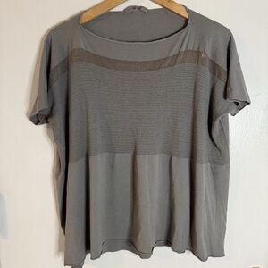Transit Par Such Women’s 3 Short Sleeve Top Sweater Knit Gray Oversized Shirt